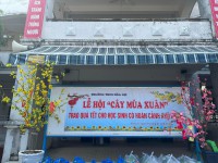 Trường THCS Hoà Lợi đã tổ chức "Lễ hội cây mùa xuân - gánh hàng rong gây quỹ tặng quà cho các em học sinh có hoàn cảnh khó khăn nhân dịp tết Nguyên Đán Quý Mão"