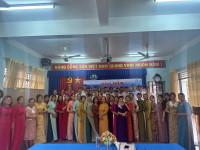 Trường THCS Hòa Lợi tổ chức họp mặt kỉ niệm 93 năm ngày Phụ nữ Việt Nam